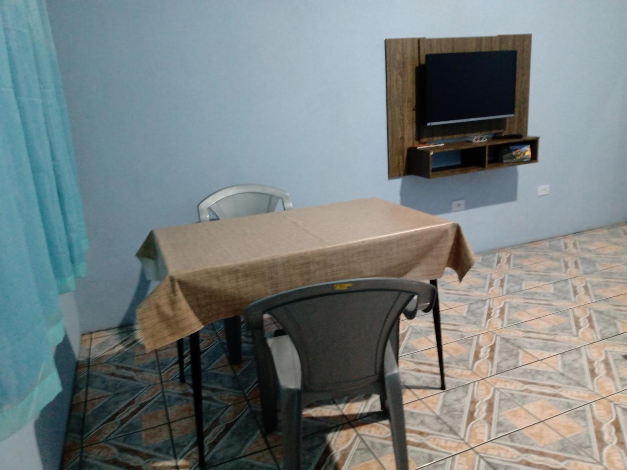 Quarto Familiar, Aeroporto Гуарульюс Экстерьер фото